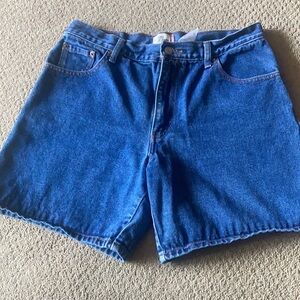 Levi’s vintage jean 550 shorts size 12